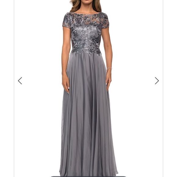 LA Femme Platinum Lace & Chiffon Prom Gown Size 8 NWT - Picture 4 of 11